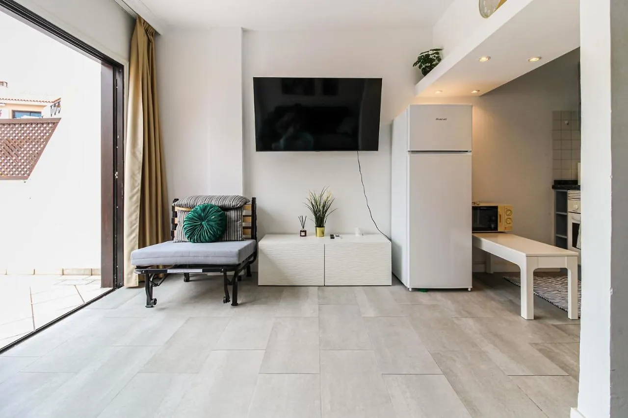 Beautiful Penthouse Apartment With Heated Swimming Pool Golf Del Sur San Miguel de Abona Spanien